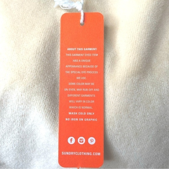 NWT Sundry Side Zip Velour Sweatshirt I Beige Women’s M Gorpcore Mean Girls - Picture 16 of 16